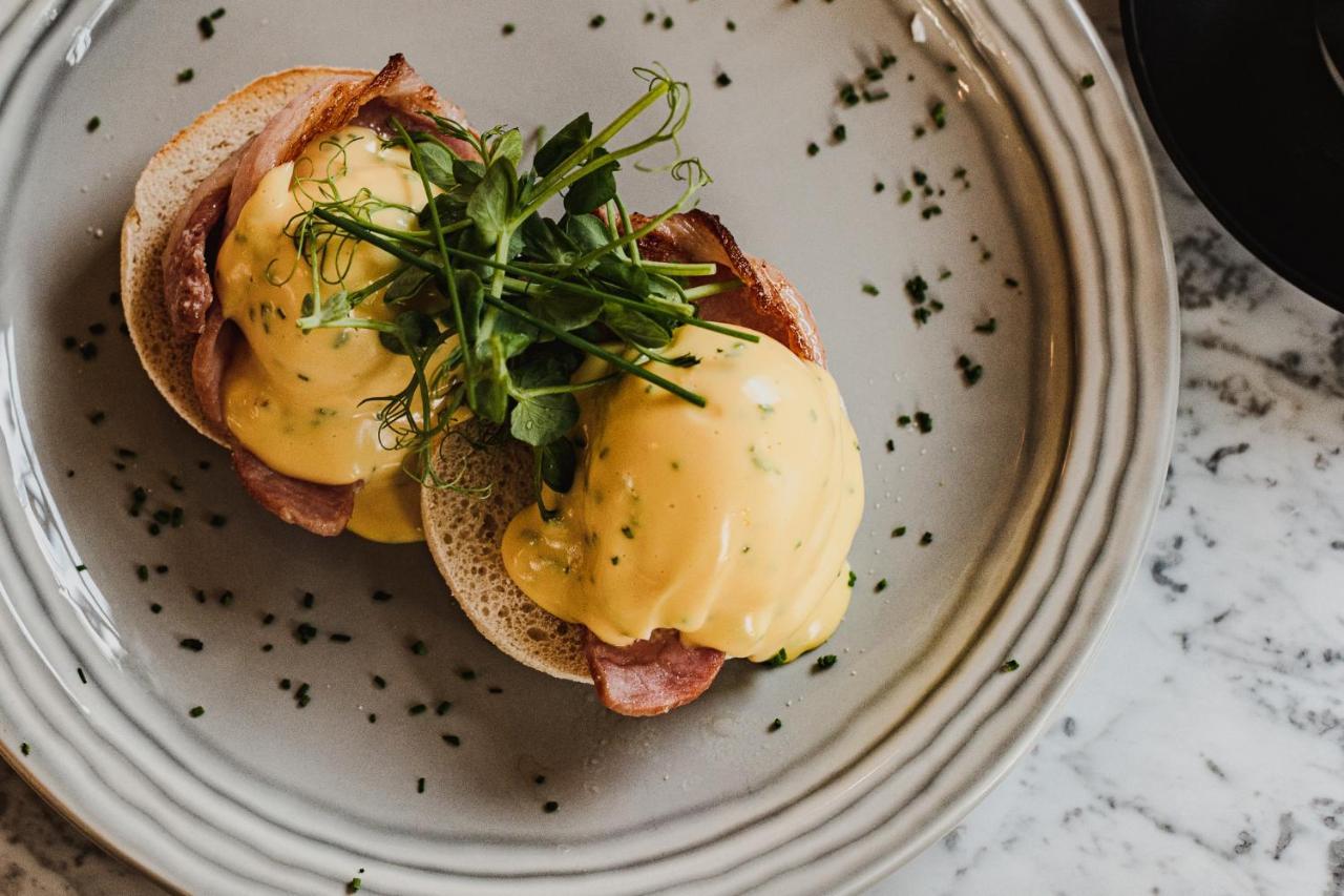 Leighton House - Boutique Guesthouse Бат Экстерьер фото Eggs Benedict